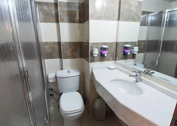 Oykun Φετιγιέ